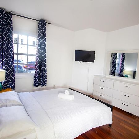 Hispaniola Apartments Part Of The Oasis Casita Collection マイアミビーチ エクステリア 写真