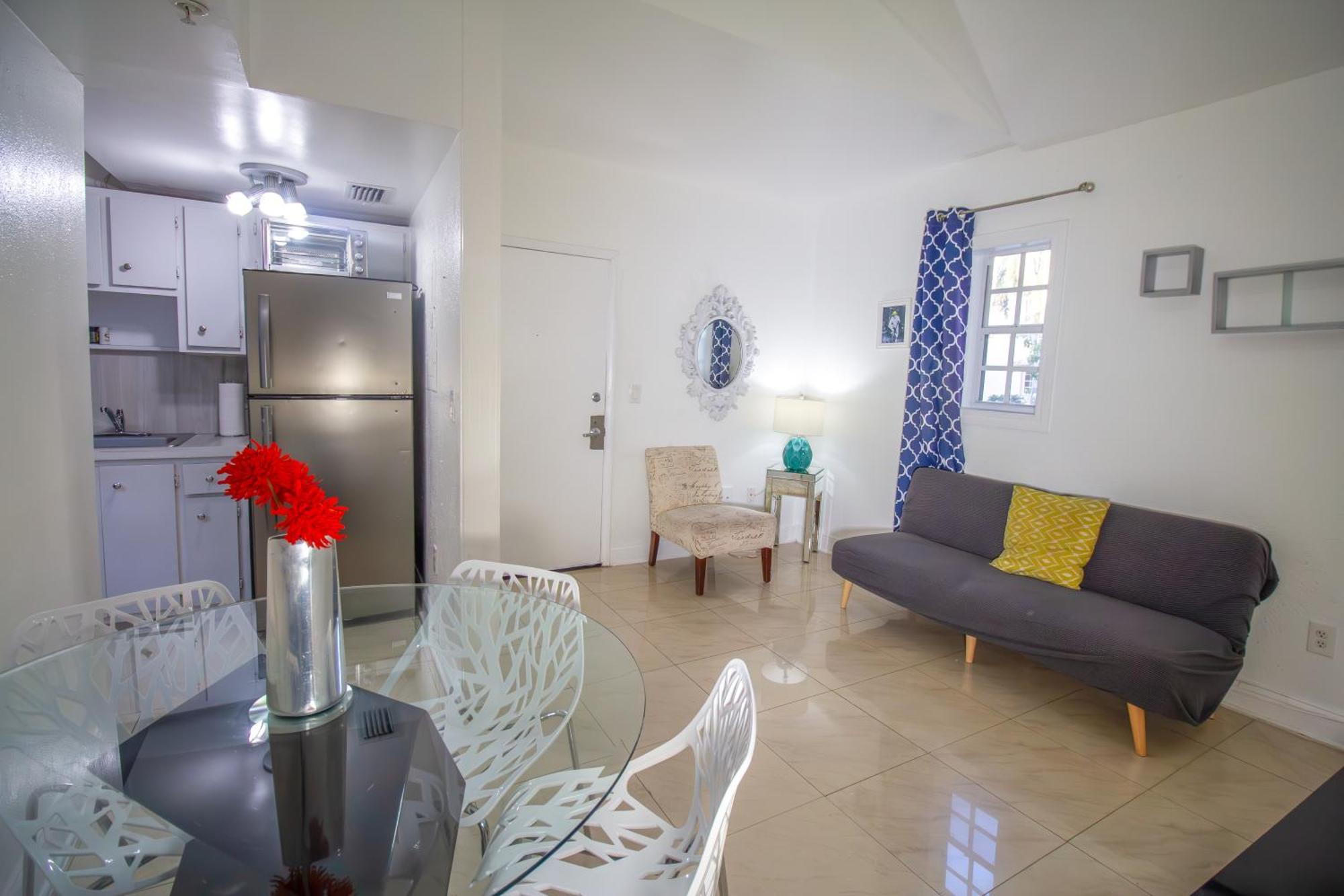 Hispaniola Apartments Part Of The Oasis Casita Collection マイアミビーチ エクステリア 写真