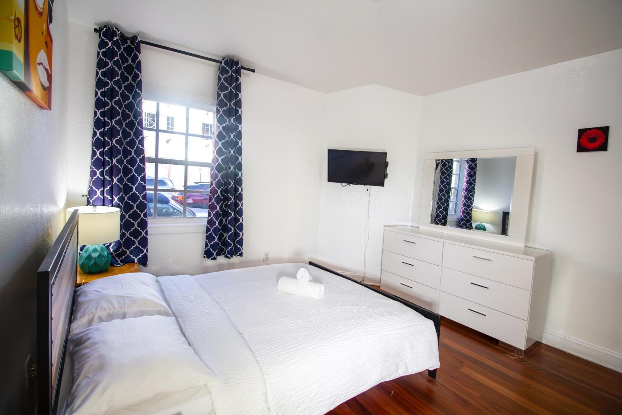Hispaniola Apartments Part Of The Oasis Casita Collection マイアミビーチ エクステリア 写真