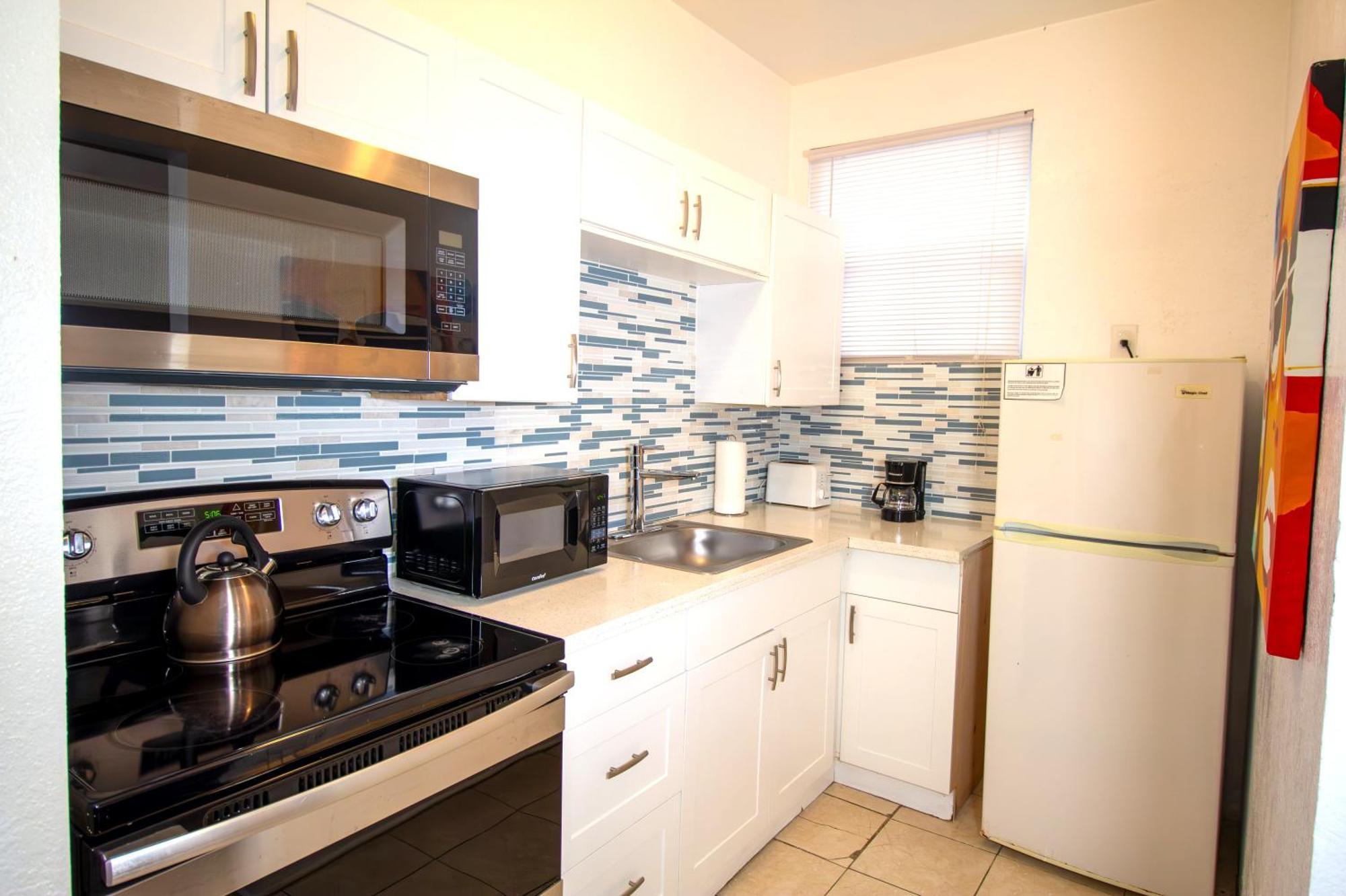 Hispaniola Apartments Part Of The Oasis Casita Collection マイアミビーチ エクステリア 写真
