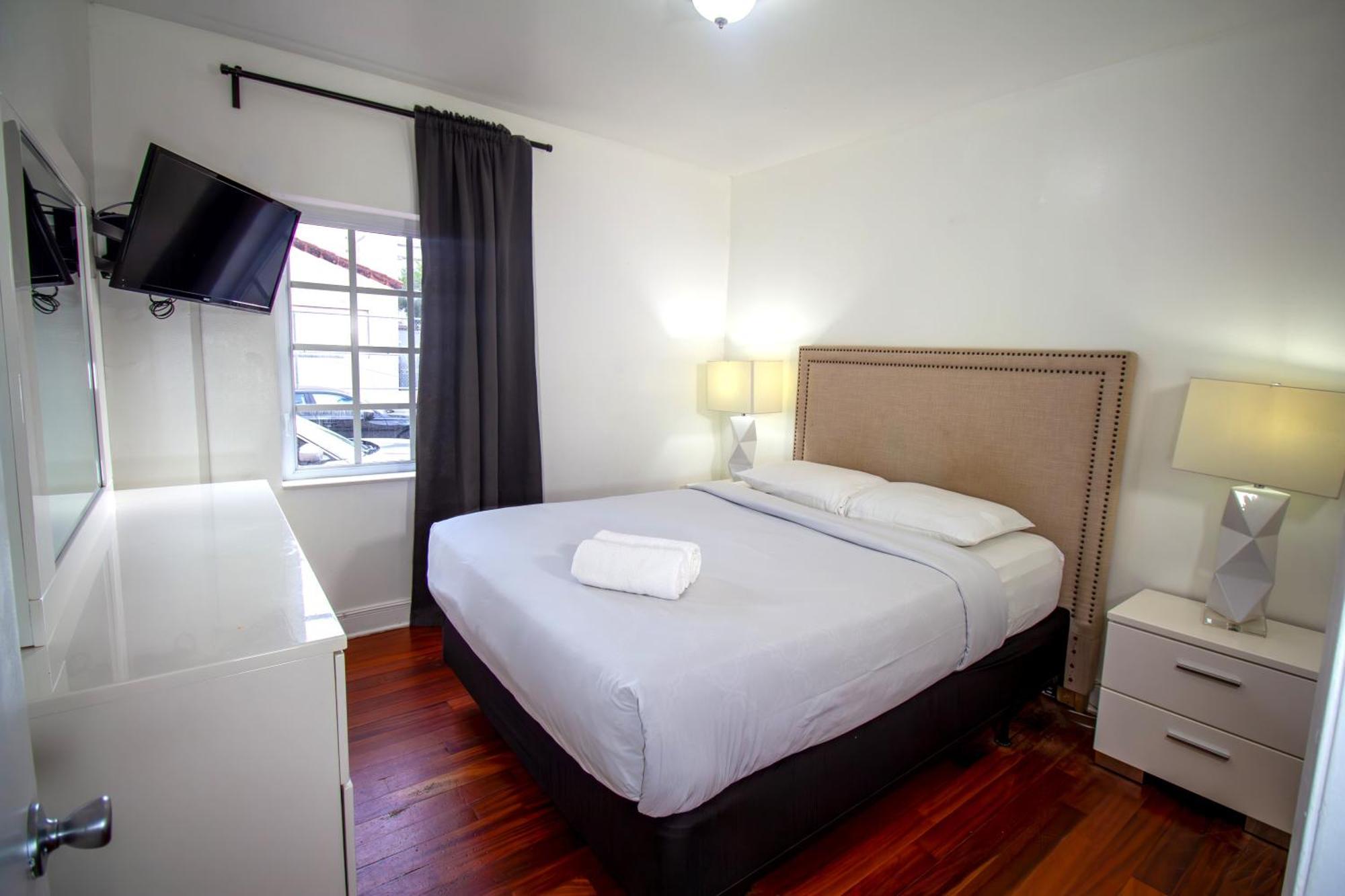 Hispaniola Apartments Part Of The Oasis Casita Collection マイアミビーチ エクステリア 写真
